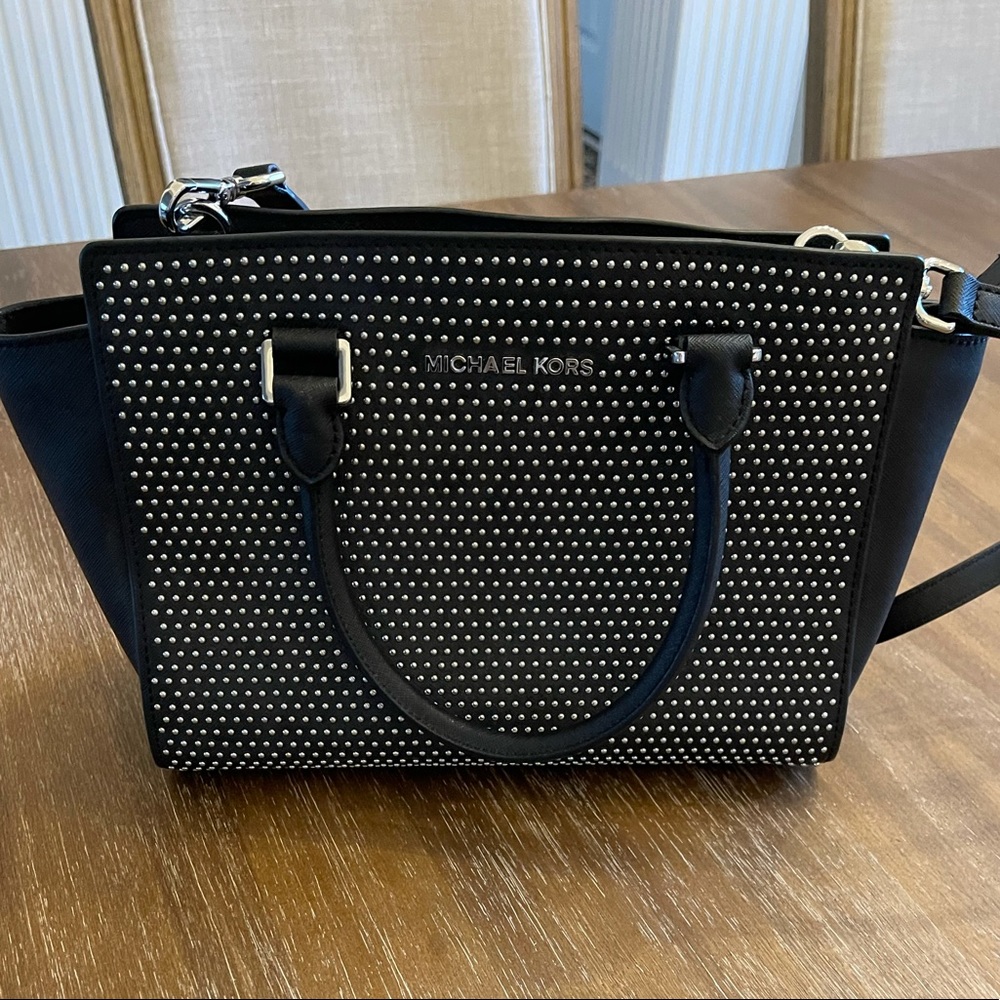 Micheal Kors Black Purse